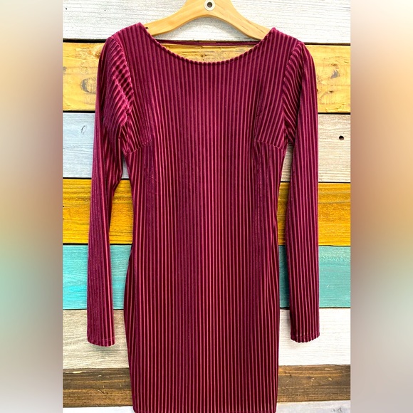 Forever 21 Velvet Mini Dress - Picture 1 of 5